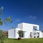 Oliveira House Πανσιόν