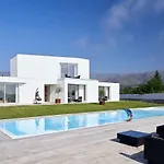 Πανσιόν Oliveira House