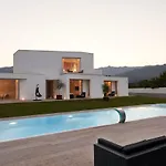Πανσιόν Oliveira House