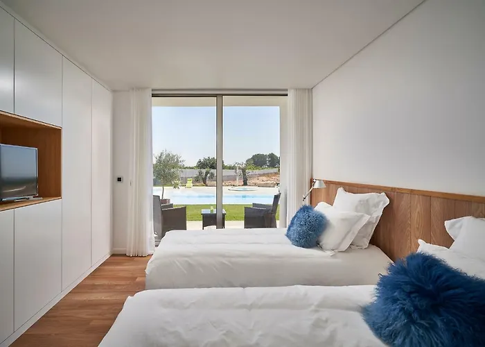 Oliveira House Castelo Novo