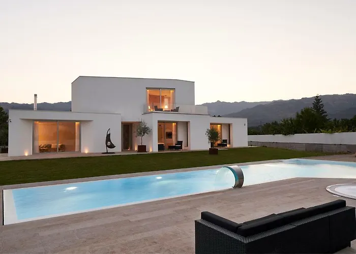 Πανσιόν Oliveira House